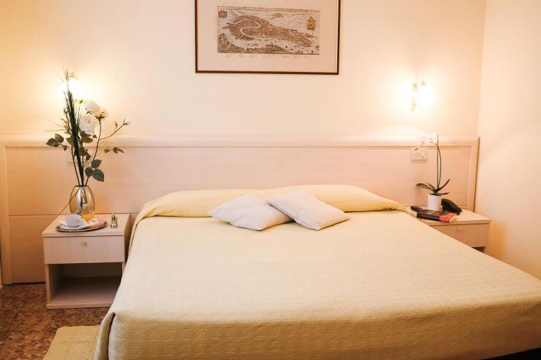 Hotel Santa Lucia Βενετία Εξωτερικό φωτογραφία