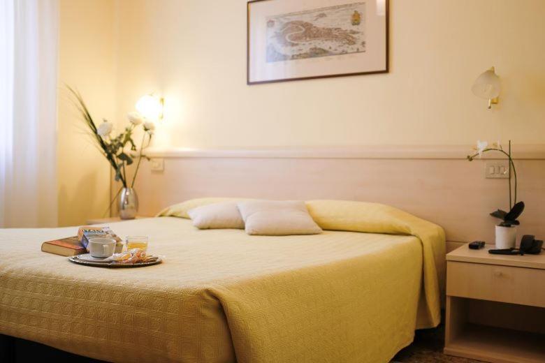 Hotel Santa Lucia Βενετία Εξωτερικό φωτογραφία