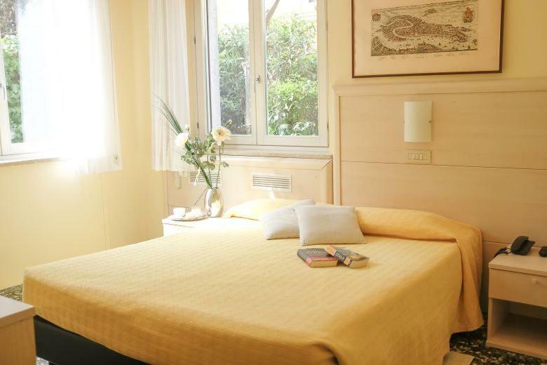Hotel Santa Lucia Βενετία Εξωτερικό φωτογραφία